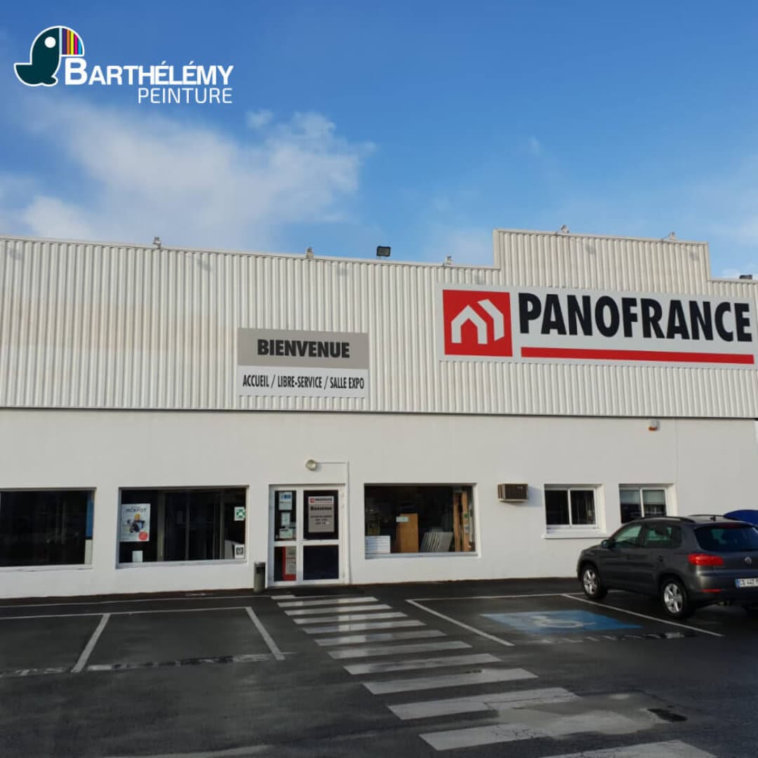 Nettoyage et peinture de la façade Panofrance par les peintres de l'entreprise de peinture Barthélémy