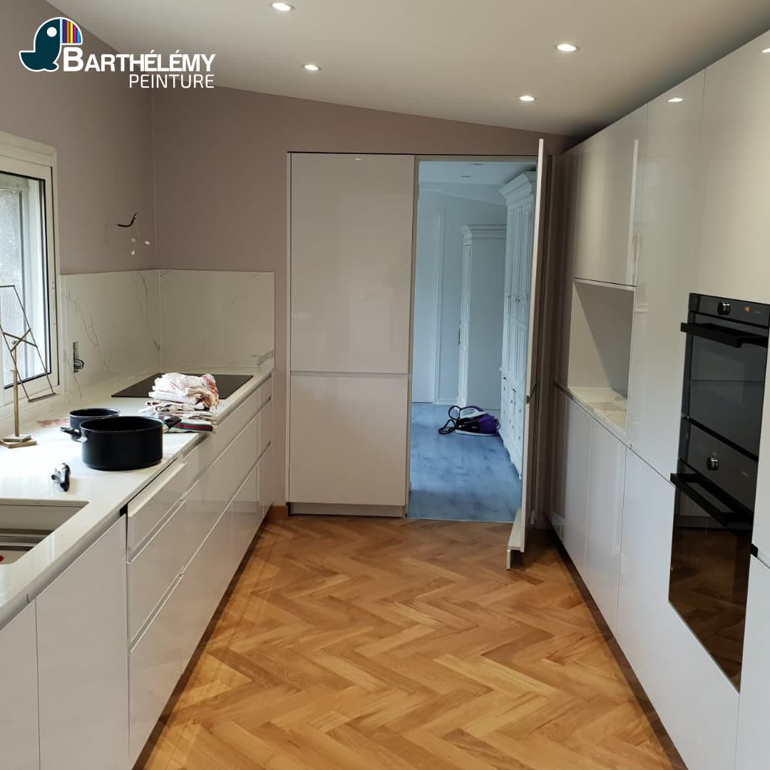 Rénovation d'une maison à Pau, démolition, isolation, plâtrerie et peinture